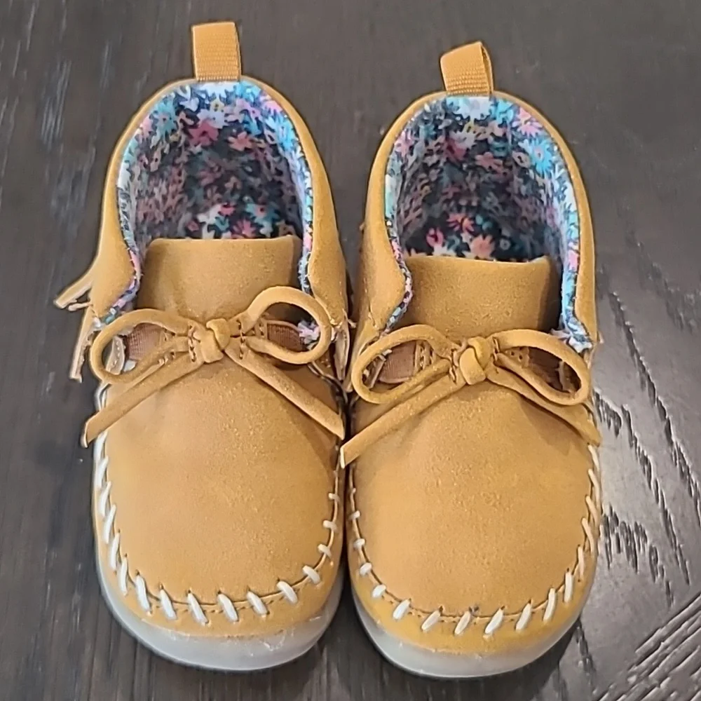Baby girl moccasins